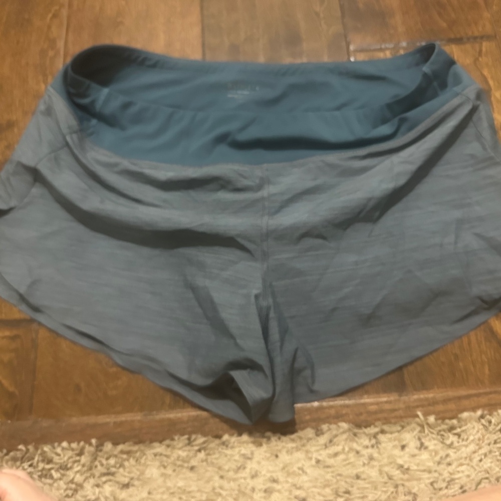 Athleta run with it textured 3.5” xl